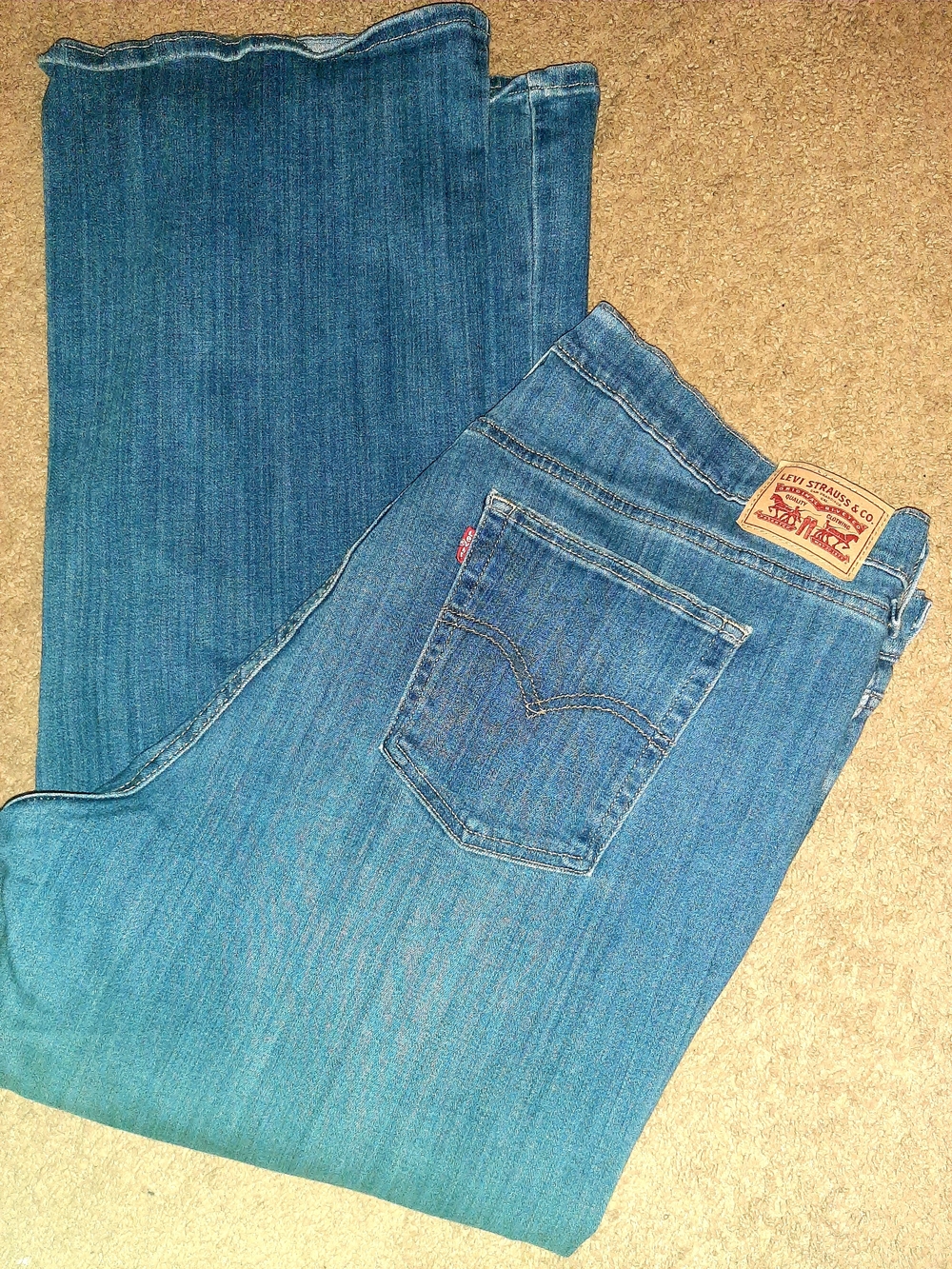 20W - Levi's Blue Denim Jeans with Back Pocket Arcuate
